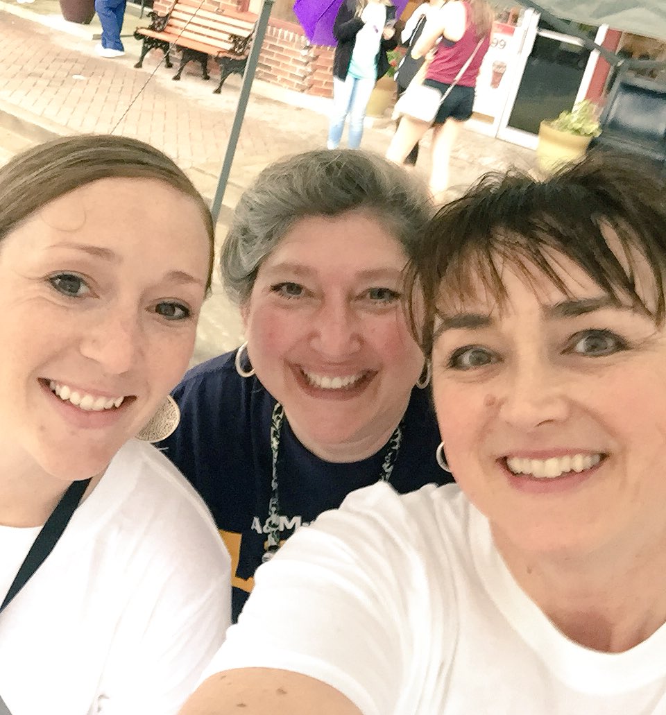 SheilaWhitney20's tweet photo. Can't stop won't stop! Kids are worth it ! #RCISDEF #dedicated https://t.co/0yjrK0kzVB