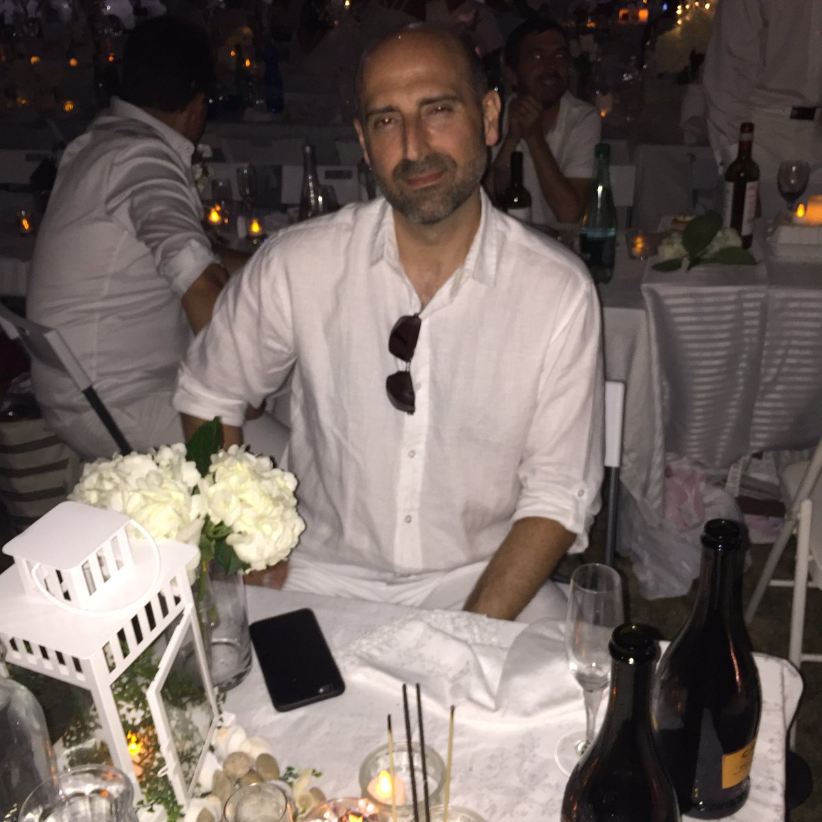TizCaia's tweet photo. DH enjoying the night #DEBTO2016 https://t.co/cHOh8vZFdc