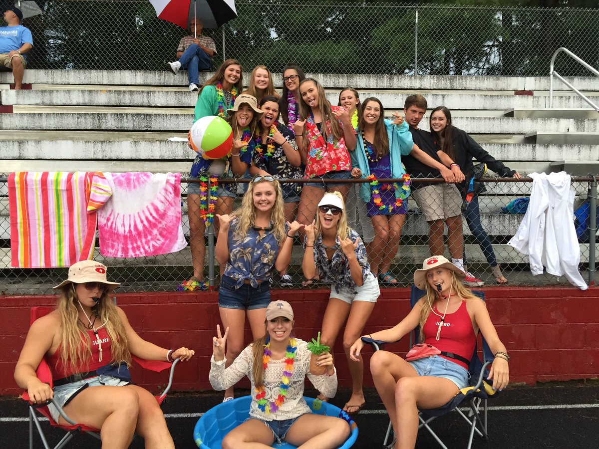 EHSstudentSect's tweet photo. Wow! What a great turn out for this game! Love all of our dedicated buckin' elks!!!!!!!!!!!!!! https://t.co/5TtTuqqwdj