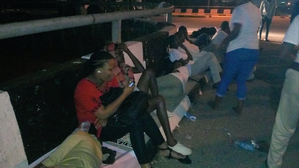 Chidyhelen's tweet photo. 1:48am we are still waiting for @MBuhari  @aishambuhari .  #NigeriaImmigration2000 https://t.co/qO6Zy9OE5f"