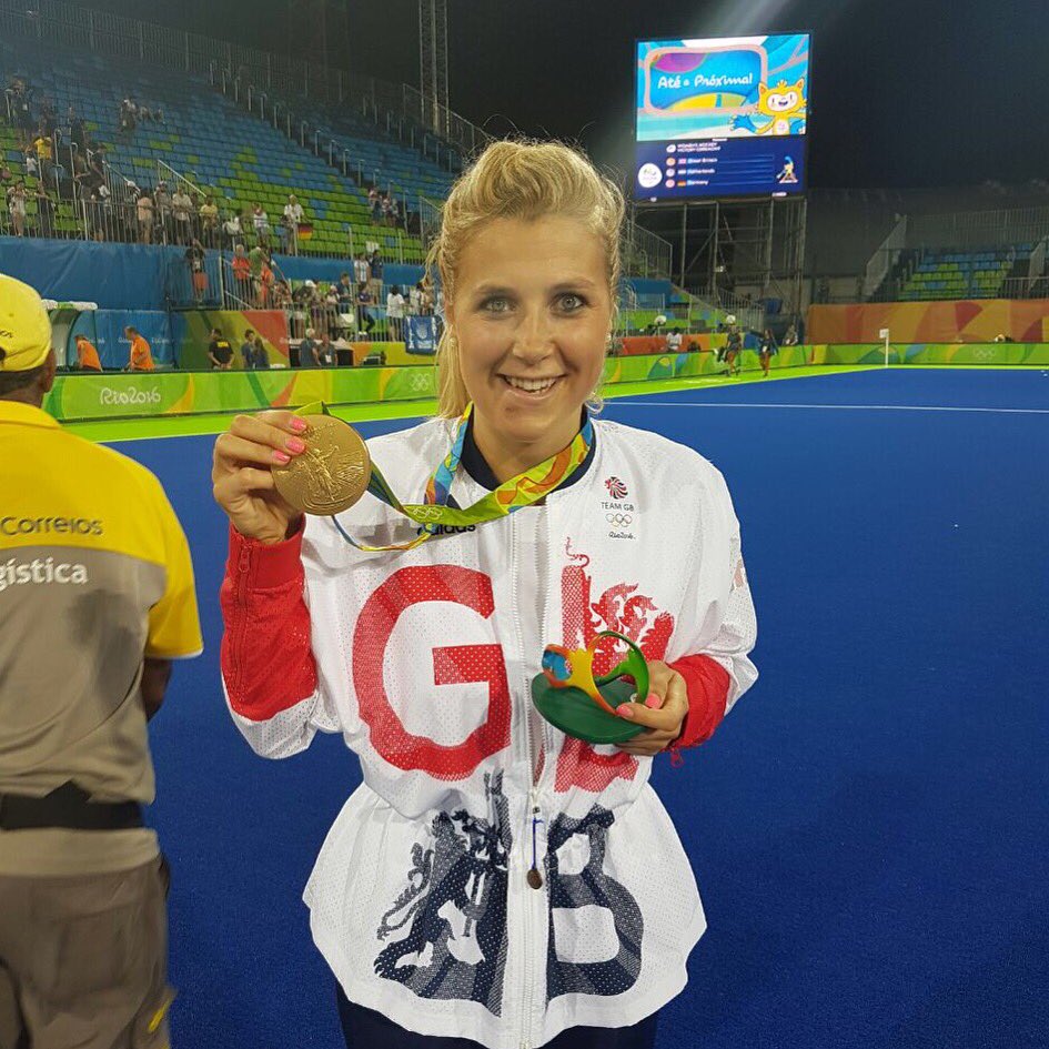georgietwigg's tweet photo. This actually just happened....OLYMPIC GOLD!!! #Hockey #Rio2016 https://t.co/bs1Ccg8aCc