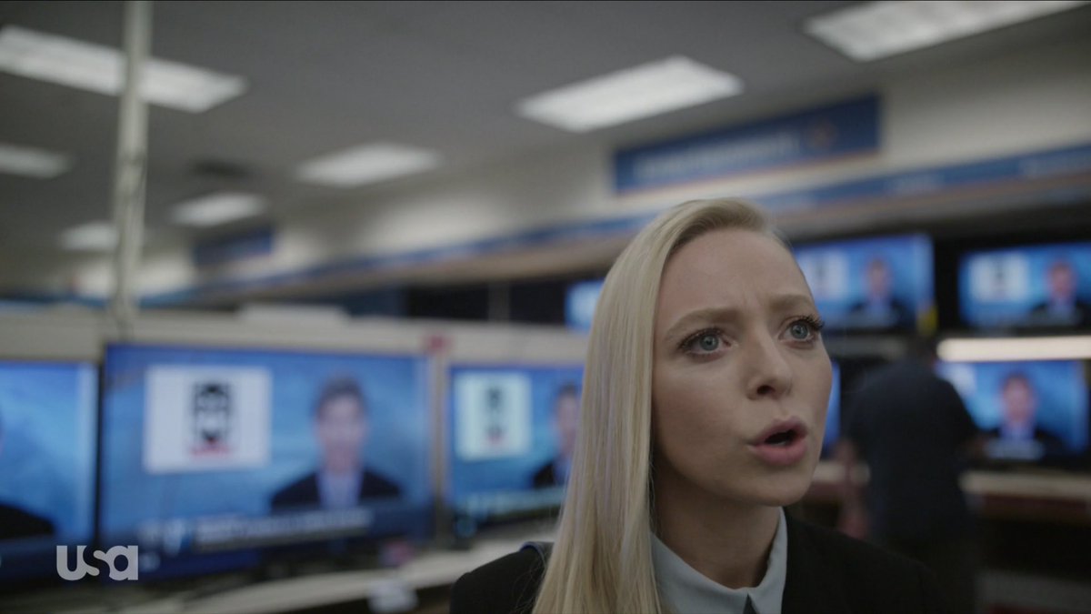 How 'Mr. Robot' Uses Lower Quadrant Framing to Create a Feeling of