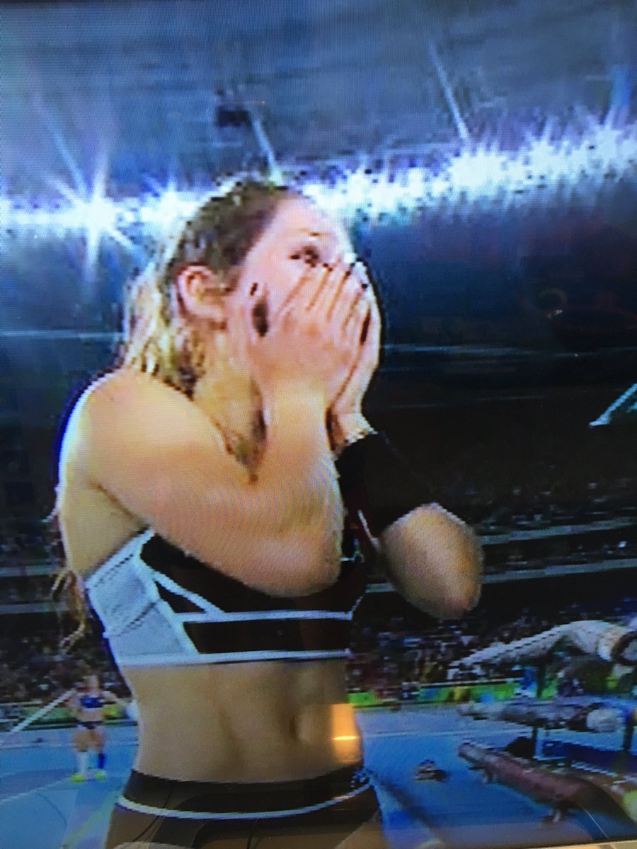 Eliza McCartney how far can you go! #Tokyo2020 #RioOlympics2016 #makingnzProud