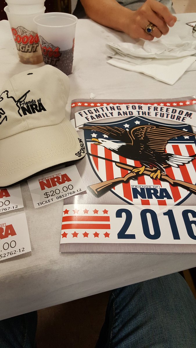 WayneForSenate's tweet photo. Great night at the Friends of the NRA banquet. https://t.co/VzY0nK5j3R