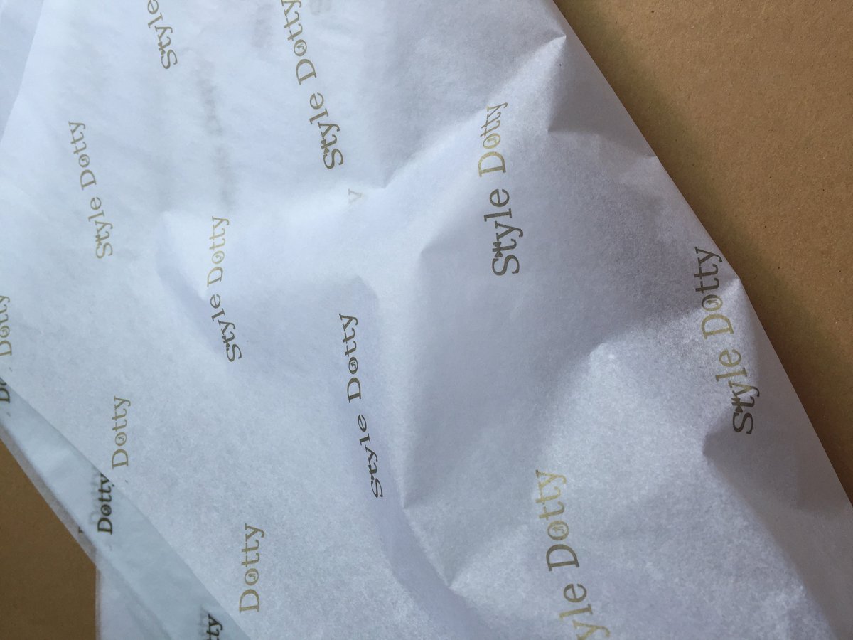 Print_Unions's tweet image. #tissuepaper  #clothingwrappingpaper white color + gold logo