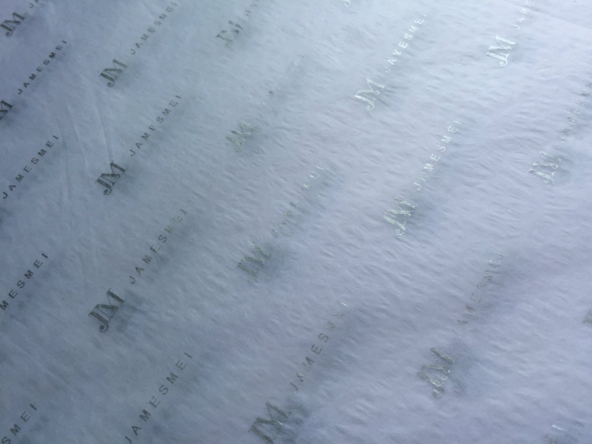 Print_Unions's tweet image. #tissuepaper #giftwrappingpaper   white color + silver logo! Silver logo looks AMAZING! #PrintUnions