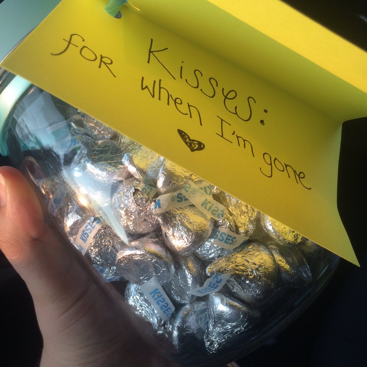 Bethany_Bee_'s tweet photo. Going away present for Pablo ❤️ #OpenWhenLetters #OneADayJar #KissesForWhenImGone https://t.co/TVRgWiRGtL