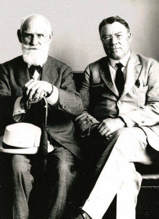 Armando_Ribeiro's tweet image. Only the father of the #fightorflight response with the Nobel Prize discoverer of #classicalconditioning @harvardmed