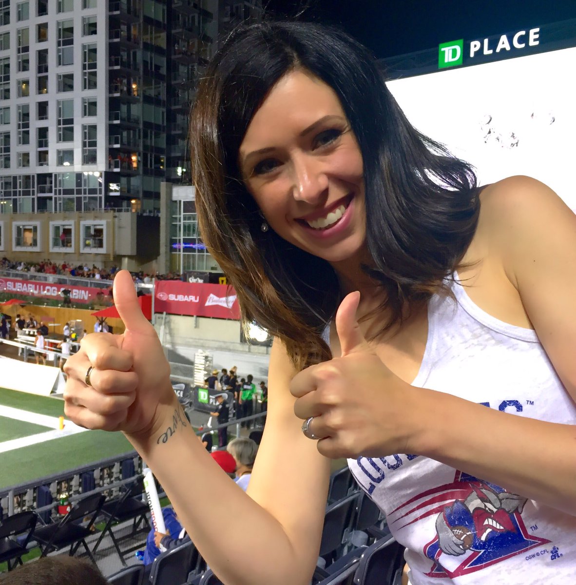 AlsC_AndreeAnne's tweet photo. Good job @MTLAlouettes! #BigWin #proud @AlsCheerleaders #AlsCheersRoadtrip https://t.co/wUGVgc9wa0