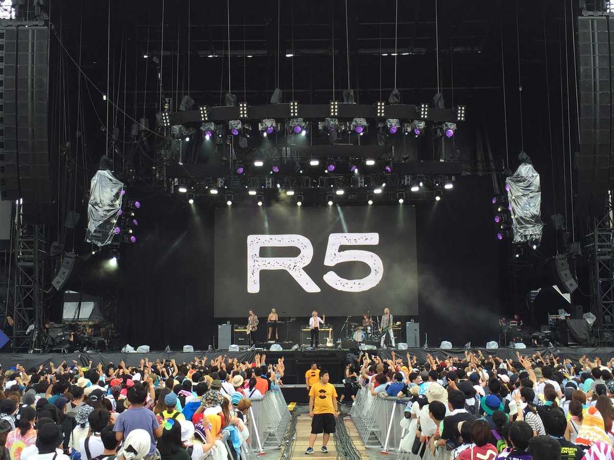DailyRoss's tweet photo. [PHOTO] "@officialR5 took the stage at @Summersonic in Tokyo" (via @boomansworld) https://t.co/oY2BIVtkla