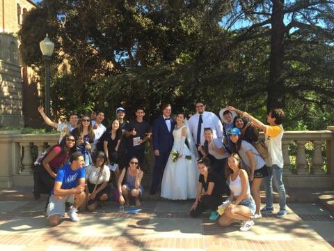 anaidd__'s tweet photo. So we got Bruintized w/o water in the fountain, took part in a wedding,& ran 3 miles in carpe noctem! #ucla #ucla20 https://t.co/ExGt59SIsB