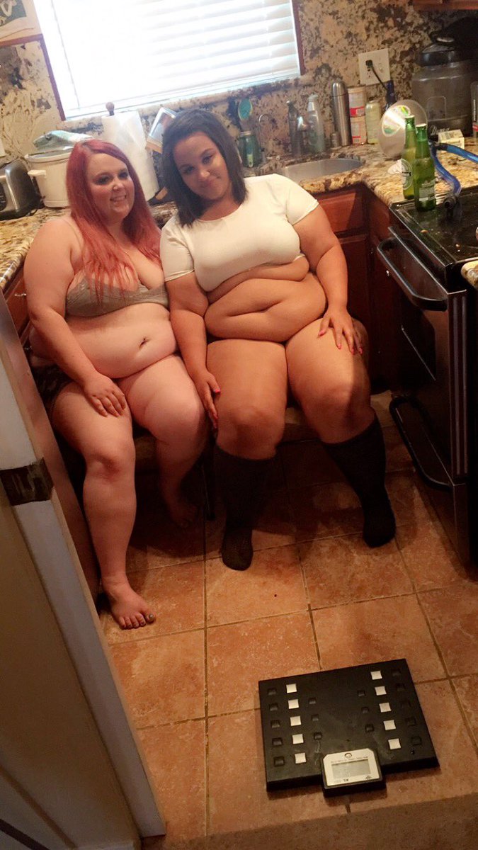 𝕃𝕚𝕝𝕒 𝕃𝕠𝕧𝕖𝕝𝕪 on Twitter: "Sexxy times with @SexySignature ...