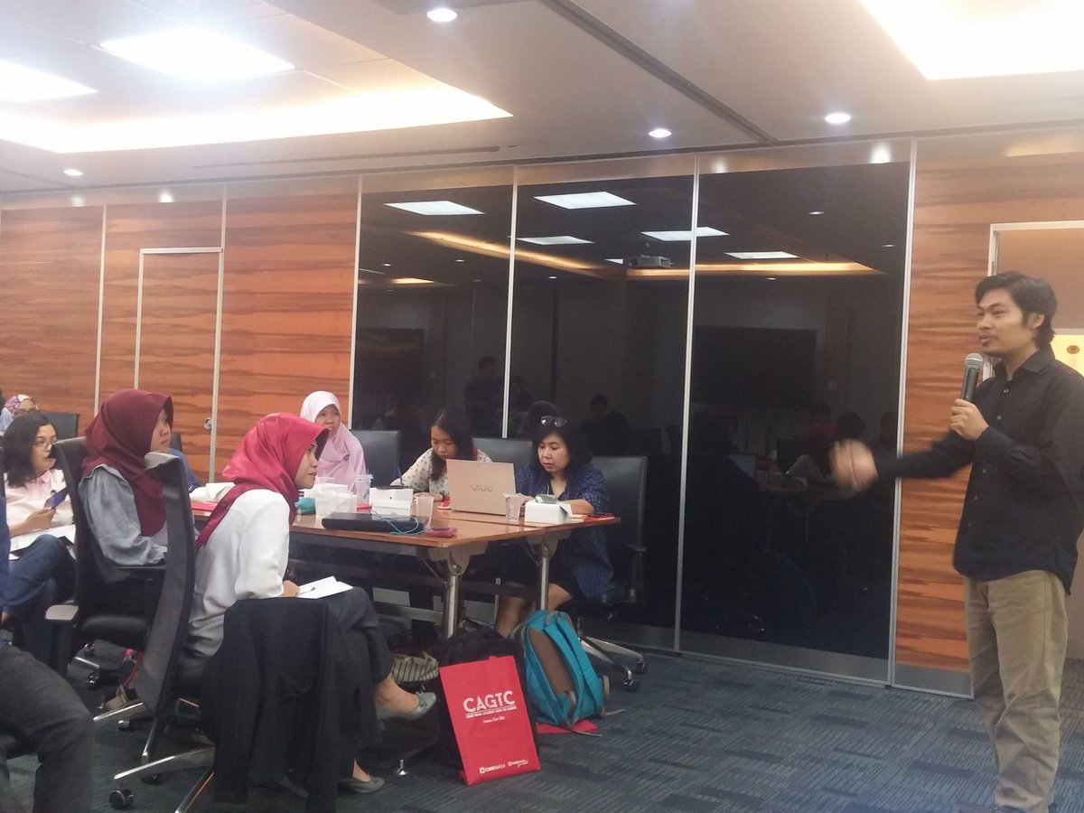 InspiratorFreak's tweet photo. "Tuhan tidak akan mengabulkan doa yg hambanya minta, tetapi dibutuhkan hambanya" #BeHeard4Communities #joinCAGTC https://t.co/A1cst0OsSk