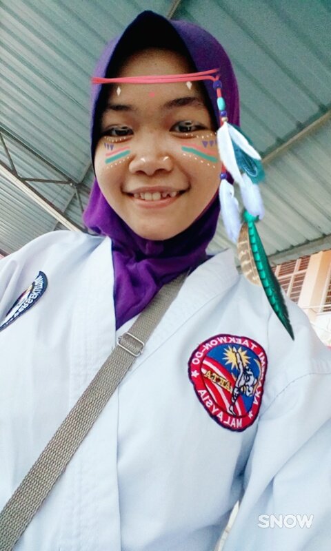 AnisisElaina's tweet photo. Cantikkan adik kau yg baik ni.hahaha๐.
#lookingweird.
@najwamuhammad @elunihayati89 https://t.co/9ukXx0O7dX