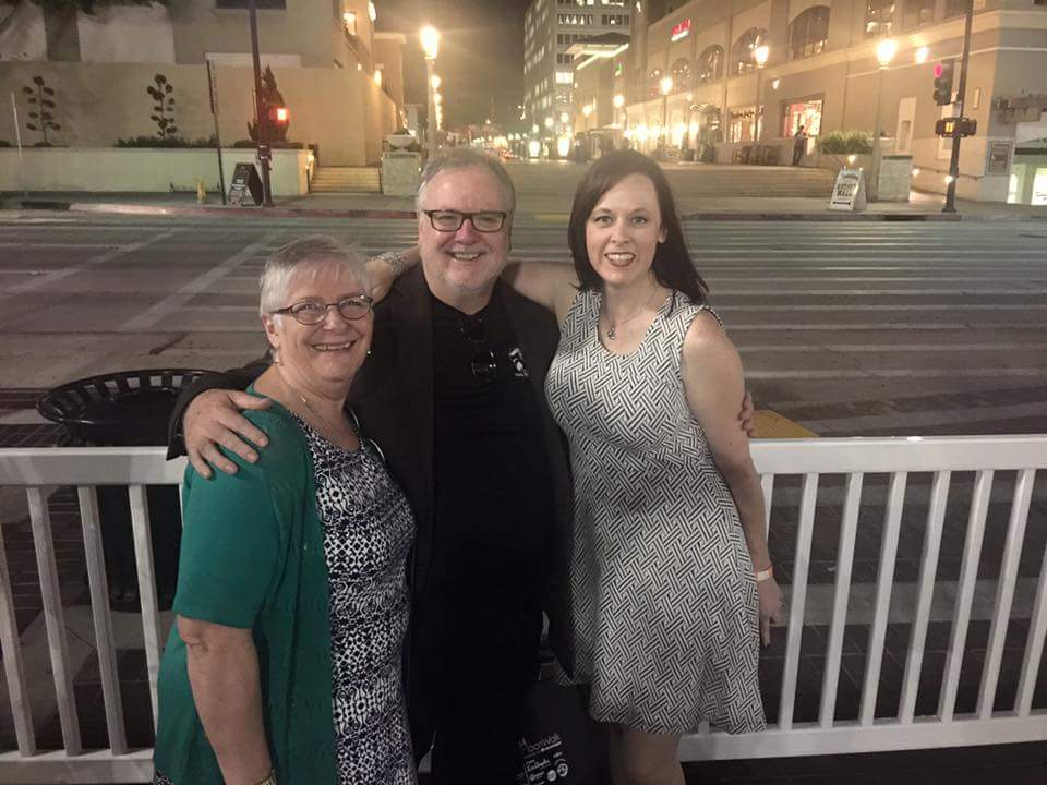 KarasuOfBooks's tweet photo. With Liam and Anna Kennedy at the #LAMoonWalk Two of the nicest people I have ever talked to! https://t.co/7HURPqaGWQ