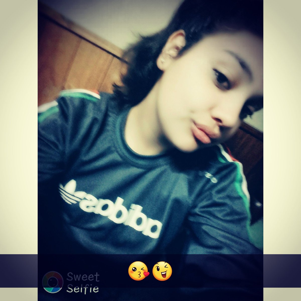 TamiiPeralta4's tweet photo. Quiero que se repita la ocasion quiero Que se repita Tus movimientos 😘🎵😏
Baby Que tal Si paramos Él tiempo😘
#Vinoo 👌 https://t.co/yR430eN4oW