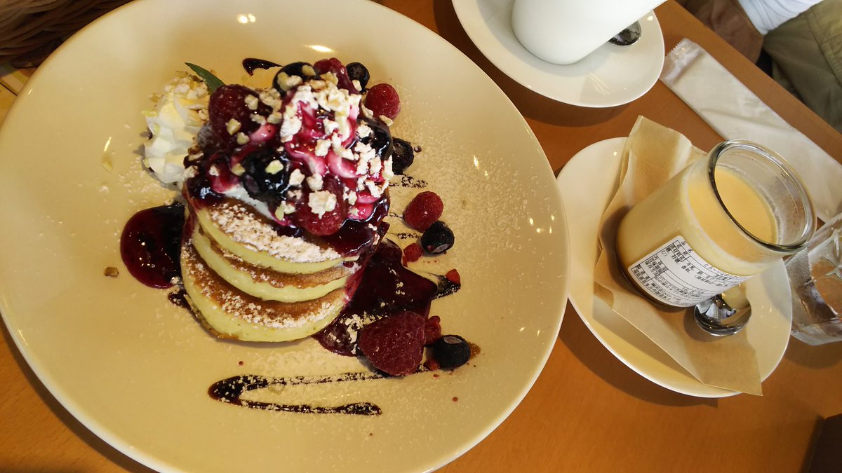 ma121chi's tweet photo. 喜多方 コッコツリーで美味しいパンケーキ頂いた🎵よ�� https://t.co/BlVmERByeN