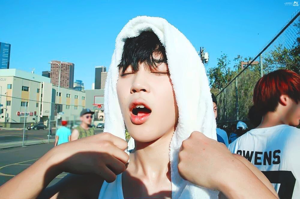 BTS's Jimin x RED VELVET's Seulgi

Jimin mau ditemenin main basket sama Seulgi but then Seulgi just waking up...