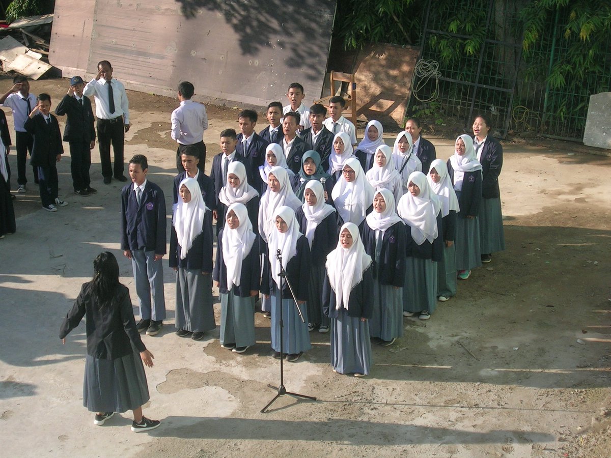 osisARH's tweet photo. Upacara 17 Agustus di SMA ARH  Kemarin #Merdeka#71th https://t.co/AlE45eddFM