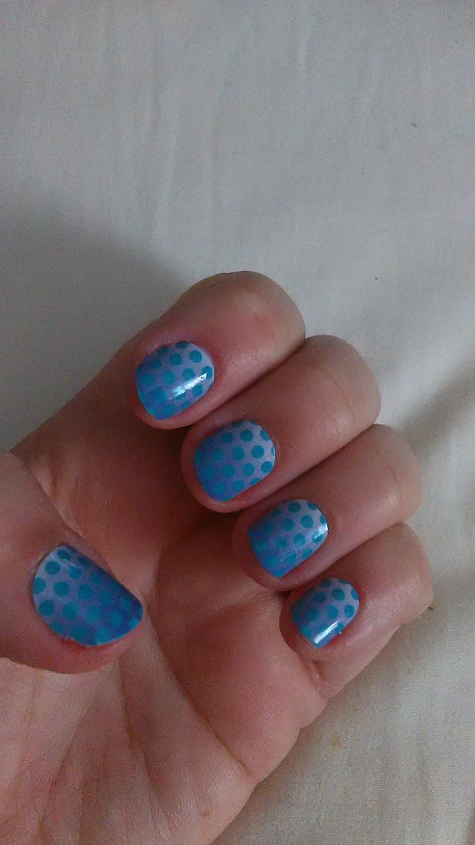 katidid7l's tweet photo. My Jamicure for my date... Dec. Hostess Exclusive #JamberryNails https://t.co/vGjx5Stnhy