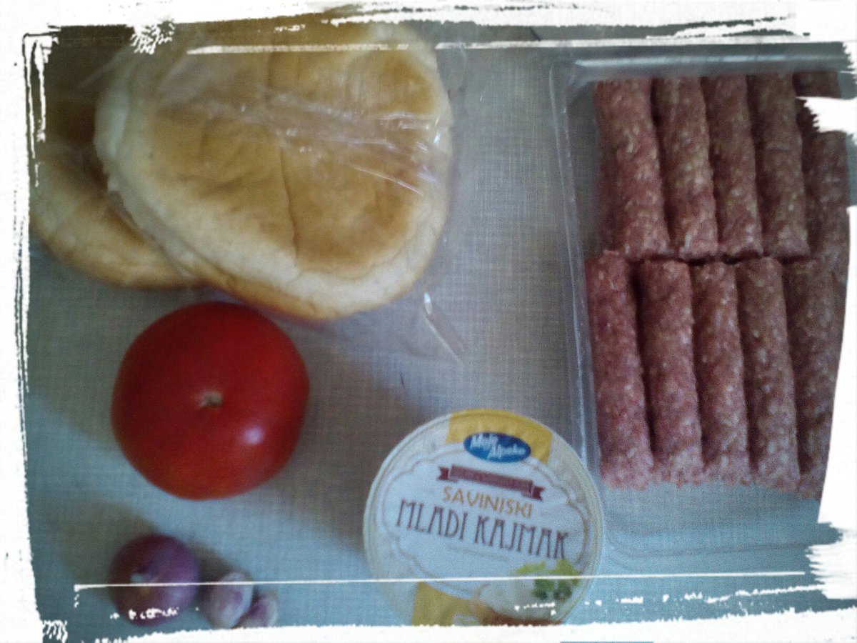 DanielKalan's tweet photo. #foodporn 💪 #čevapi 🐷 #kajmak 🐮 & 🍅🌶 https://t.co/c8BZqkh6lx