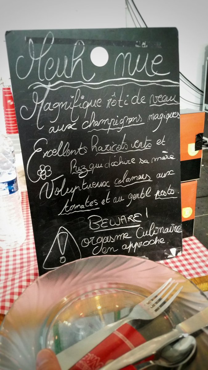 olivierarandel's tweet photo. Merci @CouvreFeu44 pour son invitation au #catering. #festival @pv_vavasseur #camping-car https://t.co/em4zU8IBWL