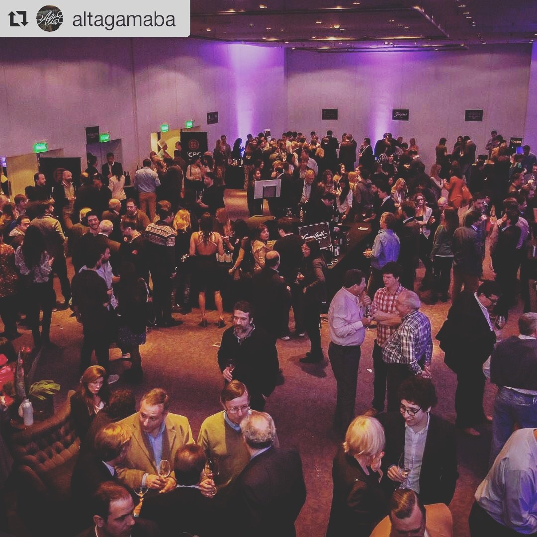 ocultowine's tweet photo. Increíble cierre de la feria @altagamaba Gracias @winemarchands
#oculto #elplaceresdescubrirlo #mendoza https://t.co/eo1yGIG91I