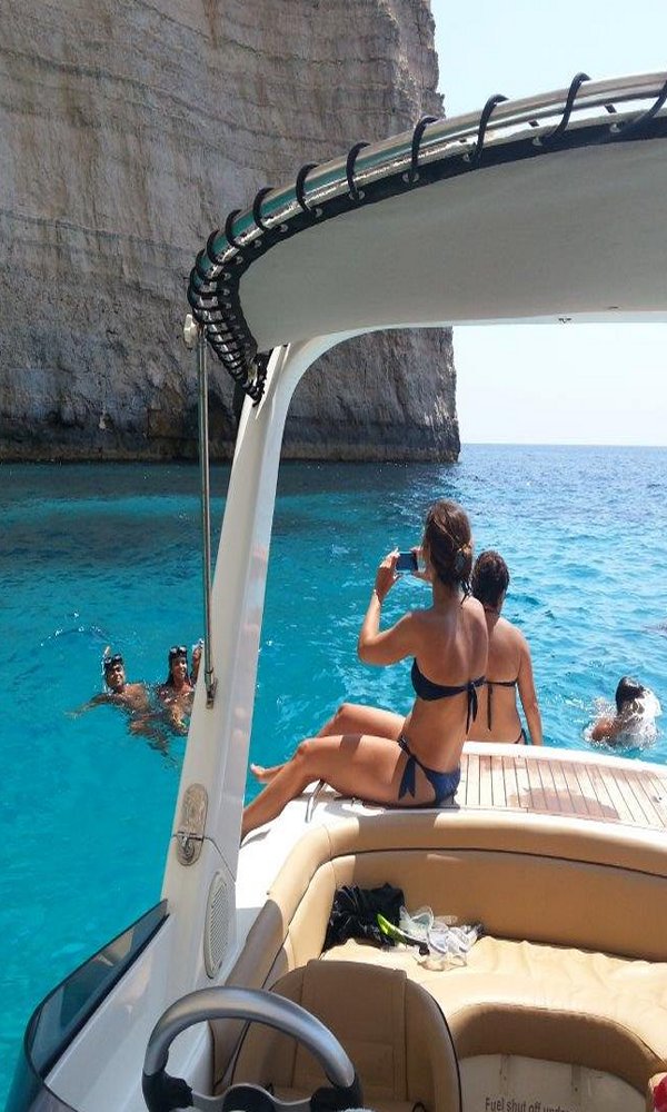 Malta Rib Charter tweet media