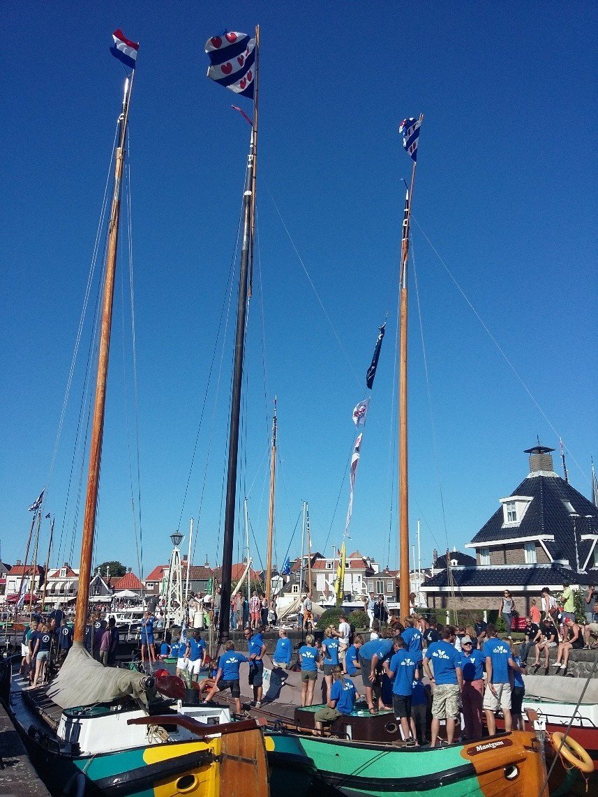 chrislittens's tweet photo. Wie oh wie draaien er vanmiddag, als winnaars van de #IFKS16, de Kolk bij #Lemmer in, met de vlag in TOP? #simmer16 https://t.co/bXcEsvv8VB