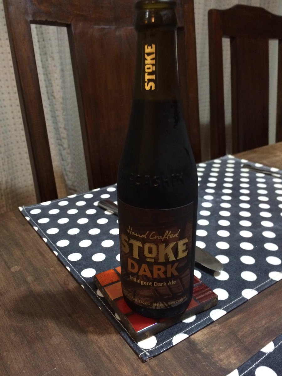 Warming up for the game tonight with a <a href="/StokeBeer/">McCashins Brewery</a>, still no glass as its in the packing #BledisloeCup #AUSvNZL