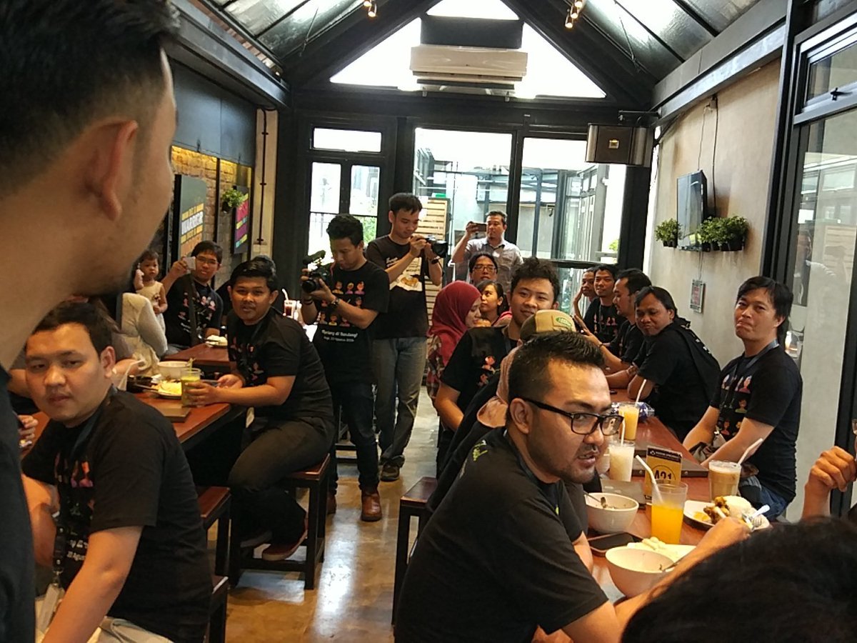 SobatHAPE's tweet image. Hari ini @flash3c_id ngenalin #flashplus2 varian 3gb. Siapa yang udah nungguin varian ini?