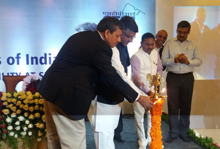 Ravi Shankar Prasad inaugurates STPI incubation at Surat