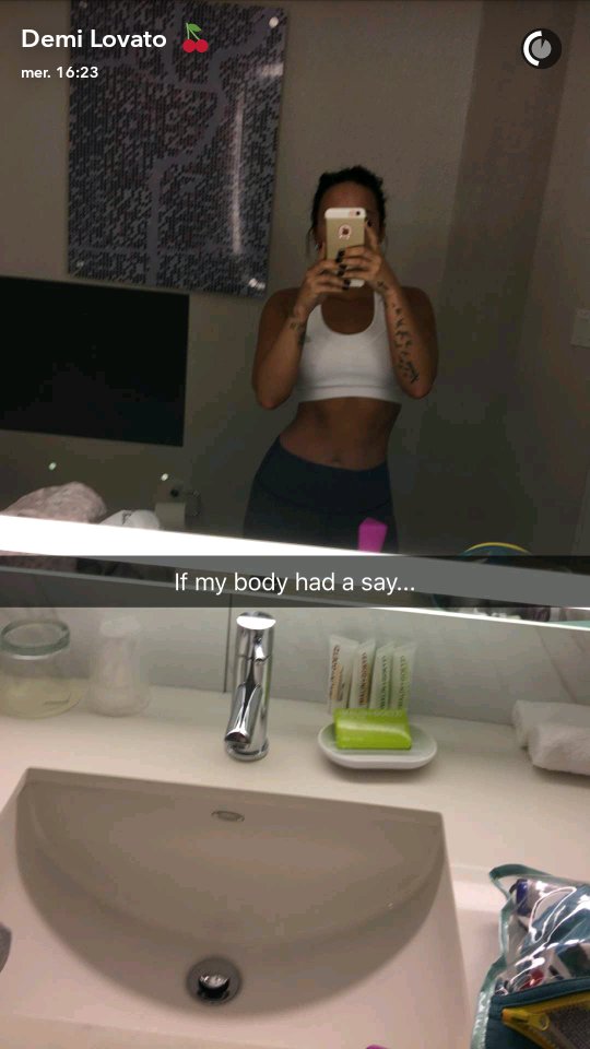 ladirectionerXD's tweet image. #HappyBirthdayDemiLovato mon modèle féminin 😍😍