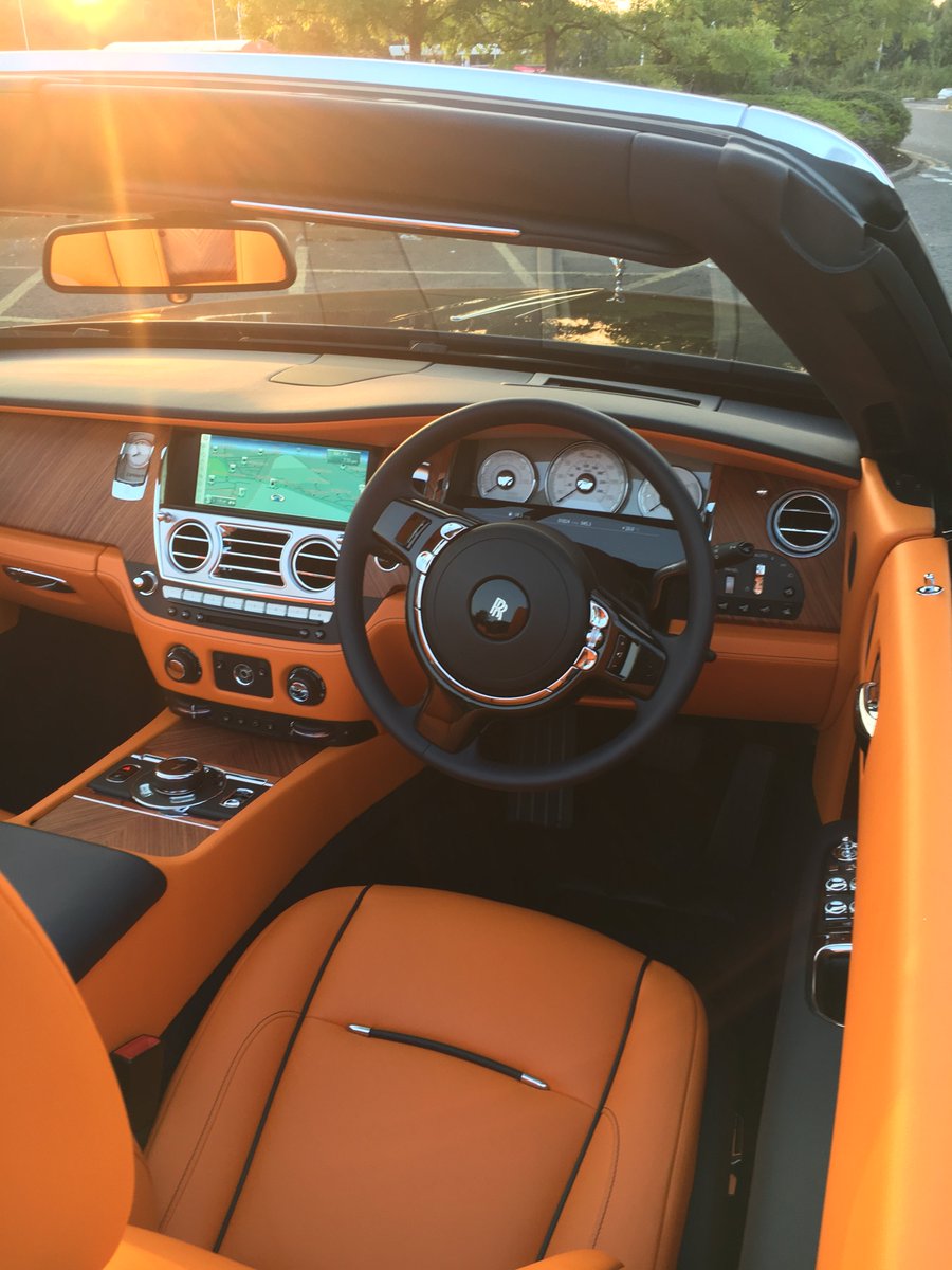 FastFoxAdam's tweet photo. Absolutely Beautiful #RollsRoyceDawn @rollsroycecars
Ultimate #Luxury & Performance
#MODEdrives #SuperCars https://t.co/97of9ItmsA