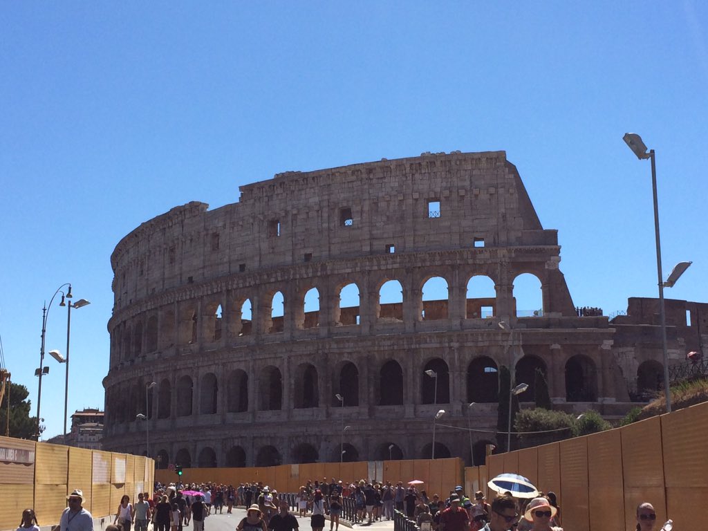 hellber4's tweet image. Рим смесь Москвы и Питера, много туристов, красивая архитектура, мне не особо вкатил, люблю Амстердам. ПСЫ. и ПРЦ