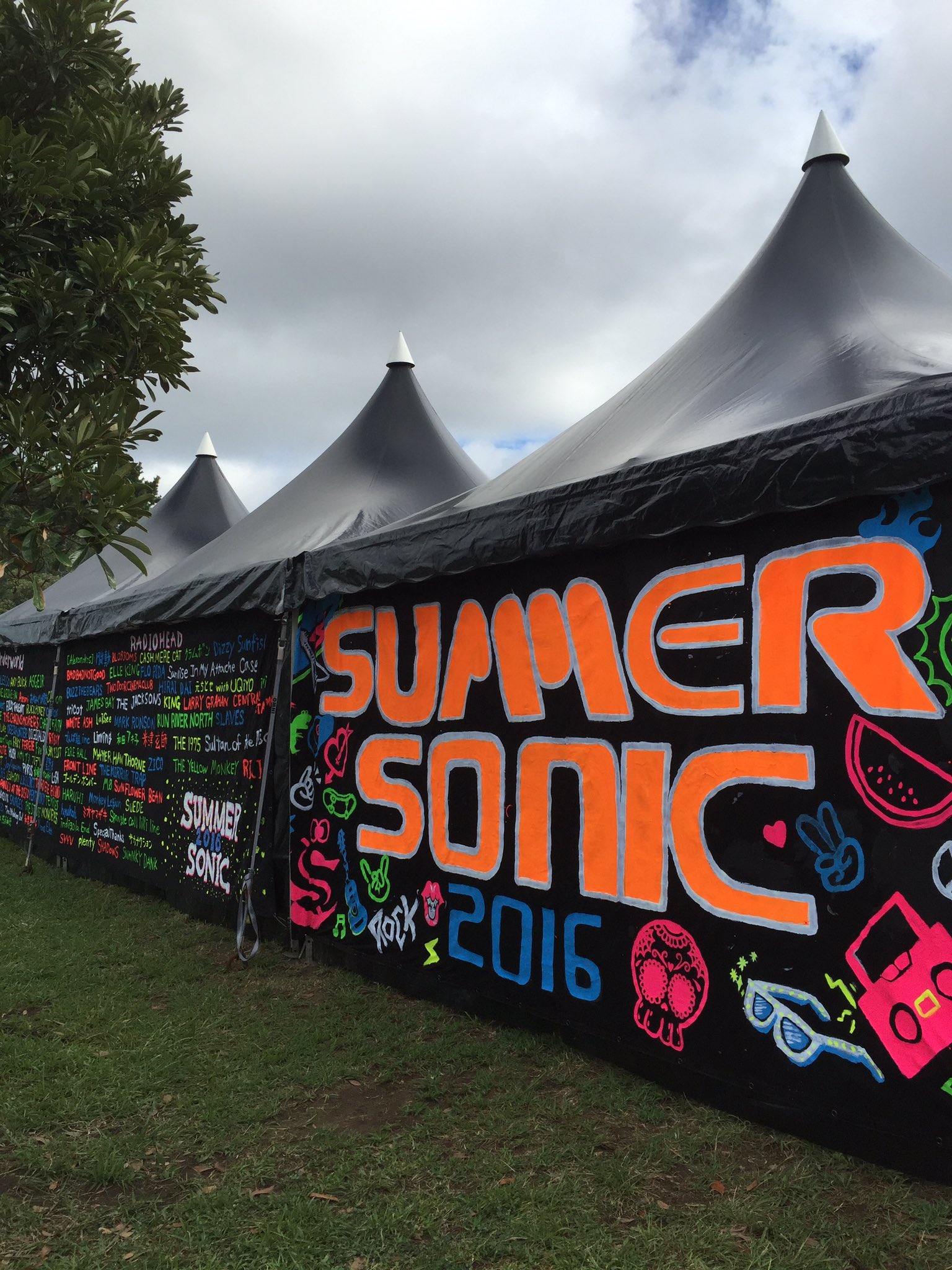 瞳リョウ 雨予報だけど サマソニ来てみちゃいましたぁ 音楽はやっぱりいーねん あがる T Co Hs0tkanaiu Twitter