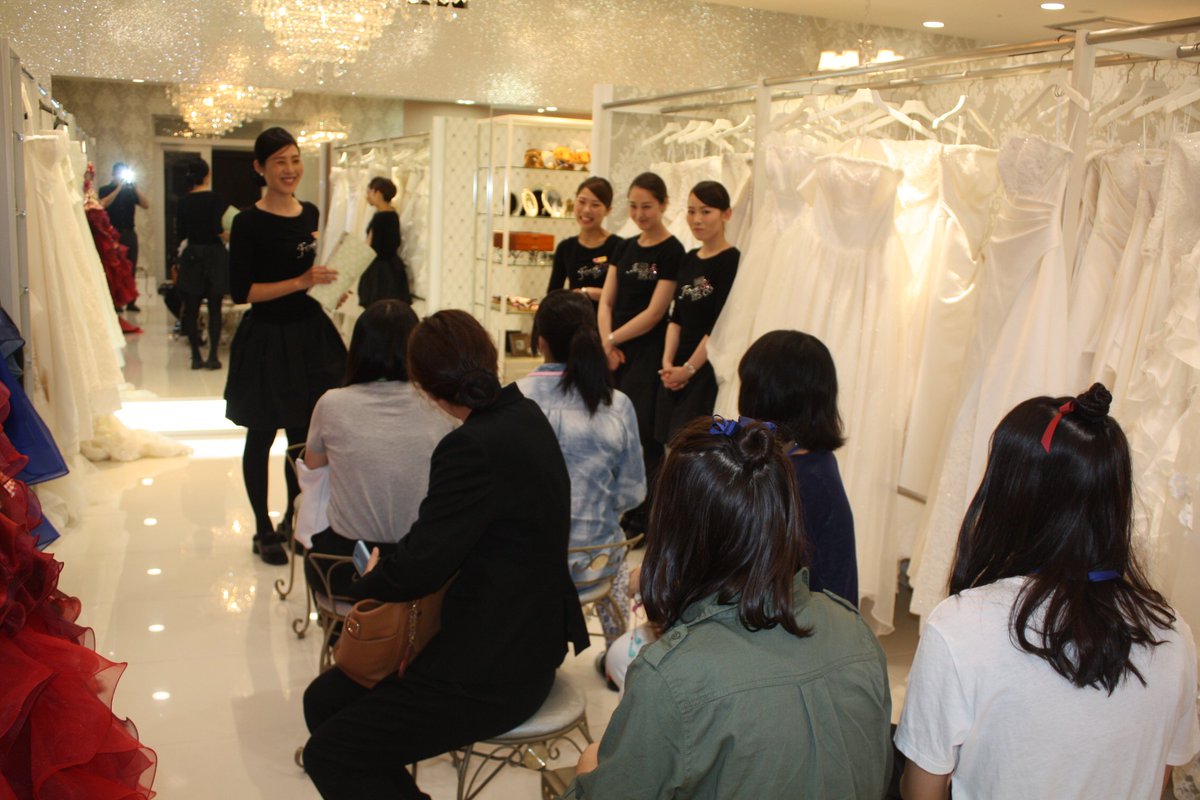 明日香国際ブライダル ホテル観光専門学校 Twitterissa 明日香国際 ホテル ウエディング専門学校のオープンキャンパス 大分県でも人気の 杉乃井ホテルさんの見学会でした 人気の展望チャペルから数々の披露宴会場見学 そしてインショップのフォーシス カンパニー