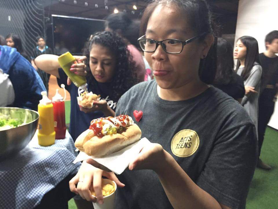 Revo Academy tweet media