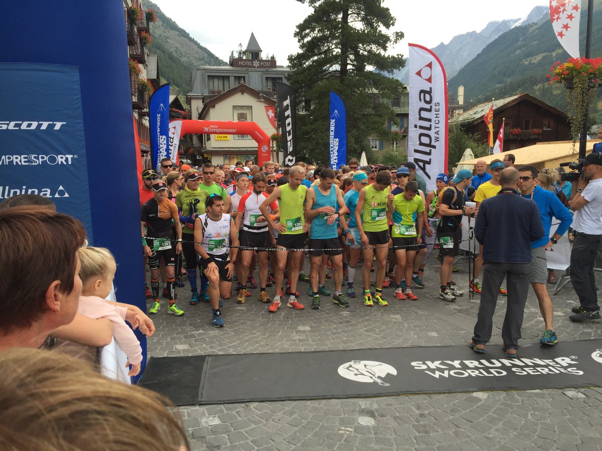 Live from the Matterhorn ULTRAKS in #zermatt 5 mins to the off.