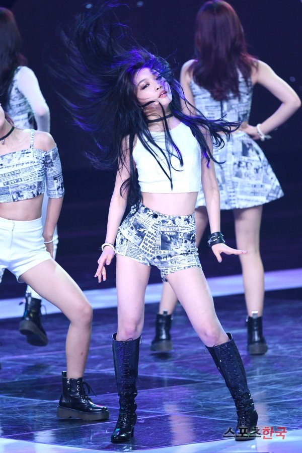KIMCHUNGHA_TH's tweet photo. (PRESS) 160817 #IOI2ndWin @ SHOW CHAMPION
#IOI #아이오아이 #CHUNGHA #청하
♡https://t.co/zSac9mrRP3
♡https://t.co/CrZBwiuZhi https://t.co/NGhWl1GfVx