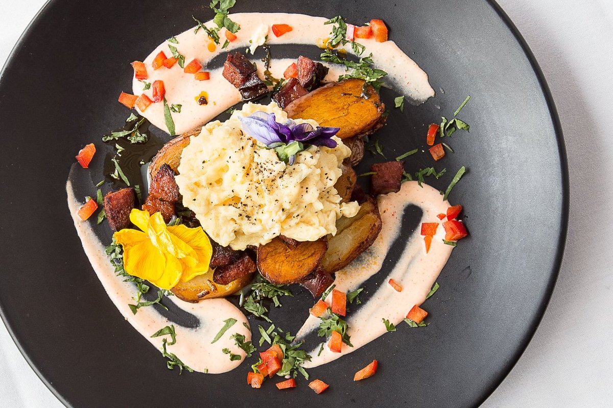 alberts_worsley's tweet photo. Chorizo hash scrambler: scrambled egg with potato &amp; onion hash, chorizo &amp; sriracha creme fraiche #breakfast #brunch https://t.co/vFLQhqa1tL