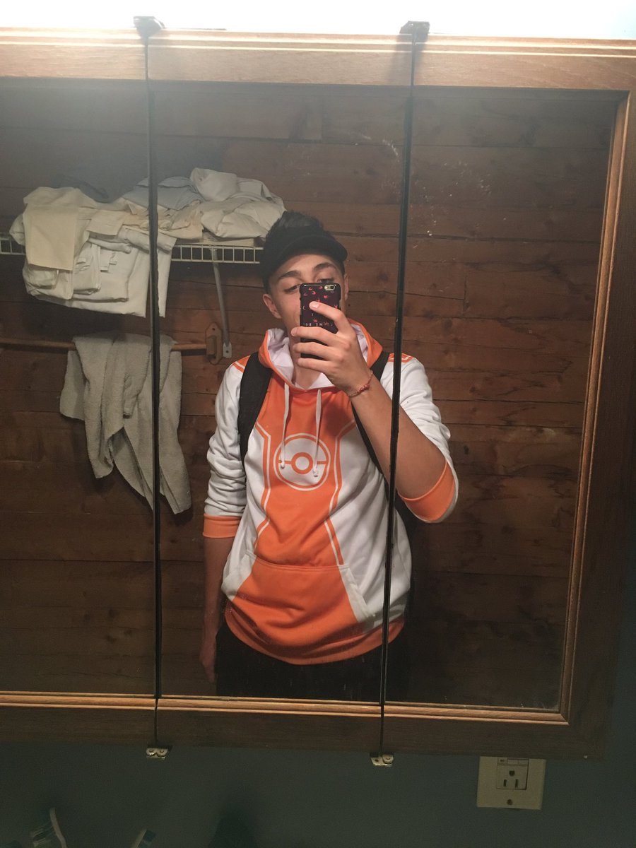 TeamInstinctAK's tweet photo. My Pokemon Go! cosplay is finished! I've never been more happy to be a part of this community.
-@sebastianfair https://t.co/hwj6vVHYGv