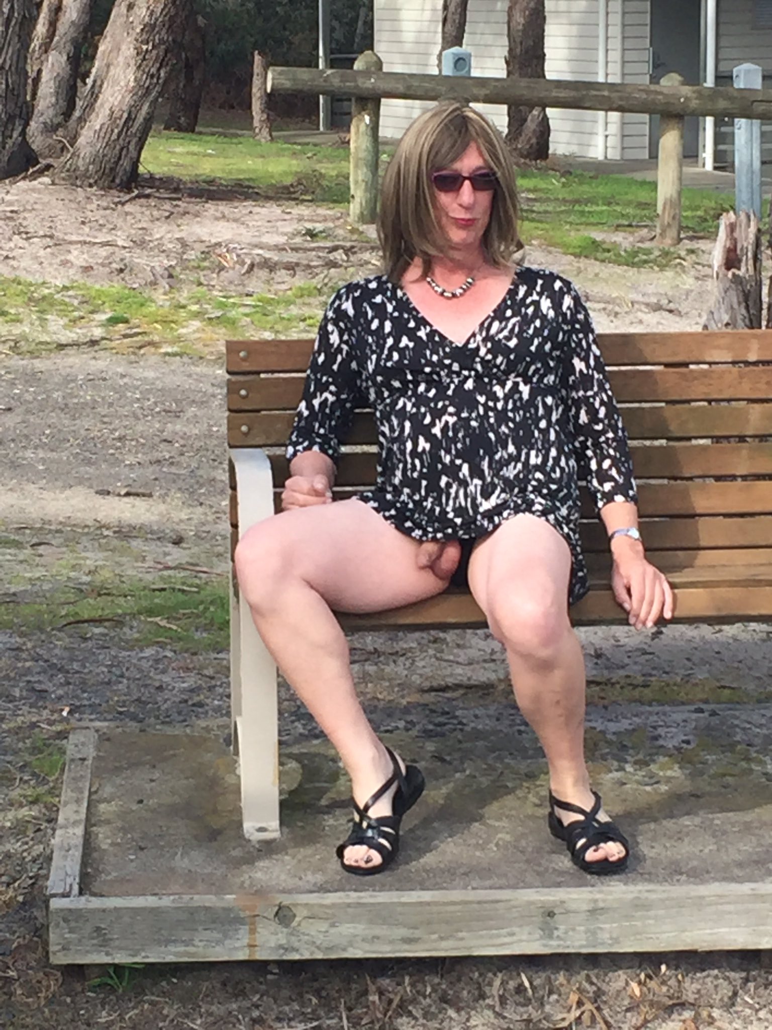 X 上的Maxine cross：「#upskirts #upskirt #shemale #Transsexuals #sissy  #crossdressing t.cozzOiVOfnf5」  X