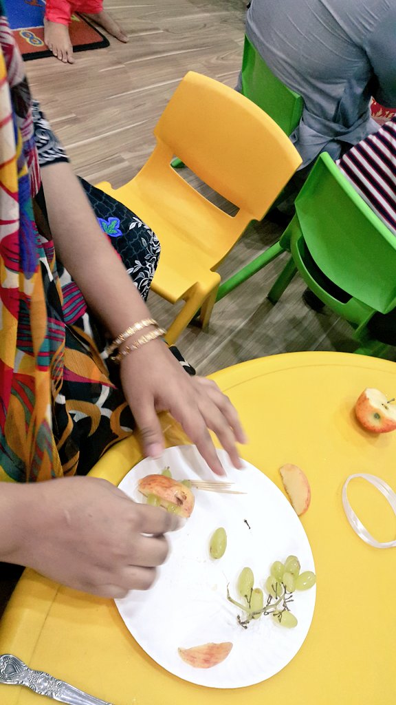 amschool80's tweet photo. Parents during a cooking activity #OpenHouse2016 https://t.co/SayIOGwJnd
