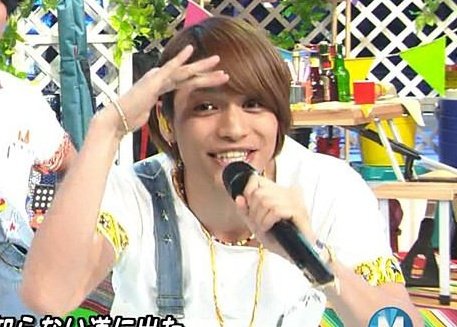 jun___west's tweet photo. 曲がり角、間違えて

                     知らない道に出た

  #RTしたnrさんで気になった人お迎え

      “あれ？ここどこや？

   “そこのお兄さん、 道教えてくれへん？” https://t.co/AlcXBIsj9w