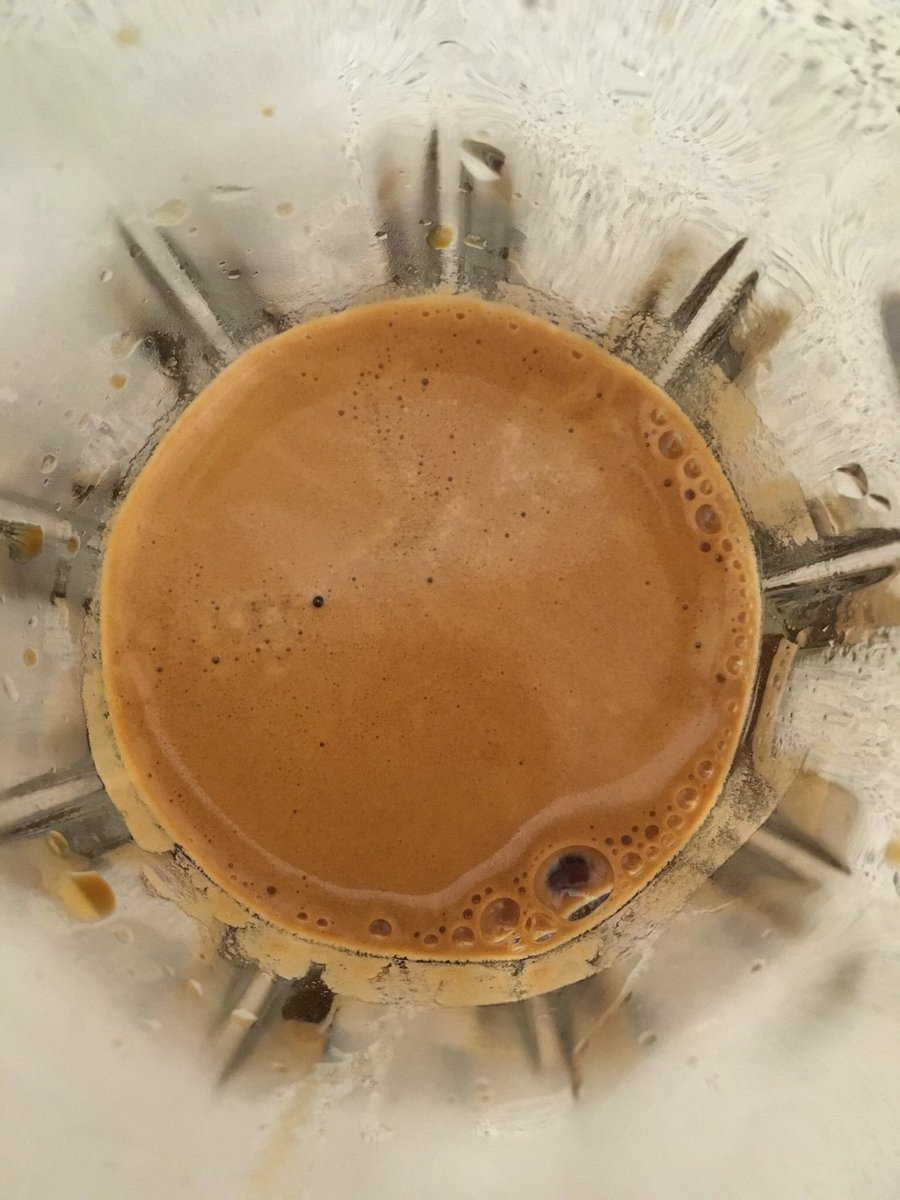 Every weekend starts with a proper #coffee #craftcoffee or #espresso ... Just poured mine ow.ly/EVNv303pZ3j