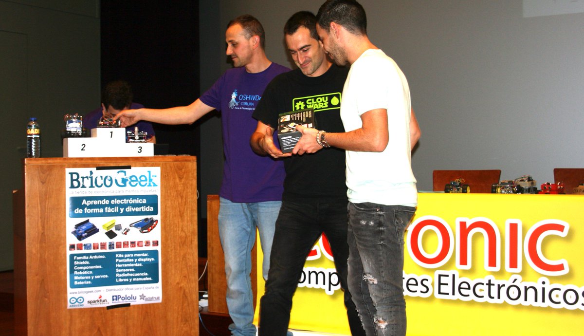 Constructores de #robots! 
Reglas de competiciones de la #OSHWDem16! <a href="/bricotienda/">BricoGeek.com</a> <a href="/CETRONIC/">CETRONIC</a>
oshwdem.org/2016/08/reglam…