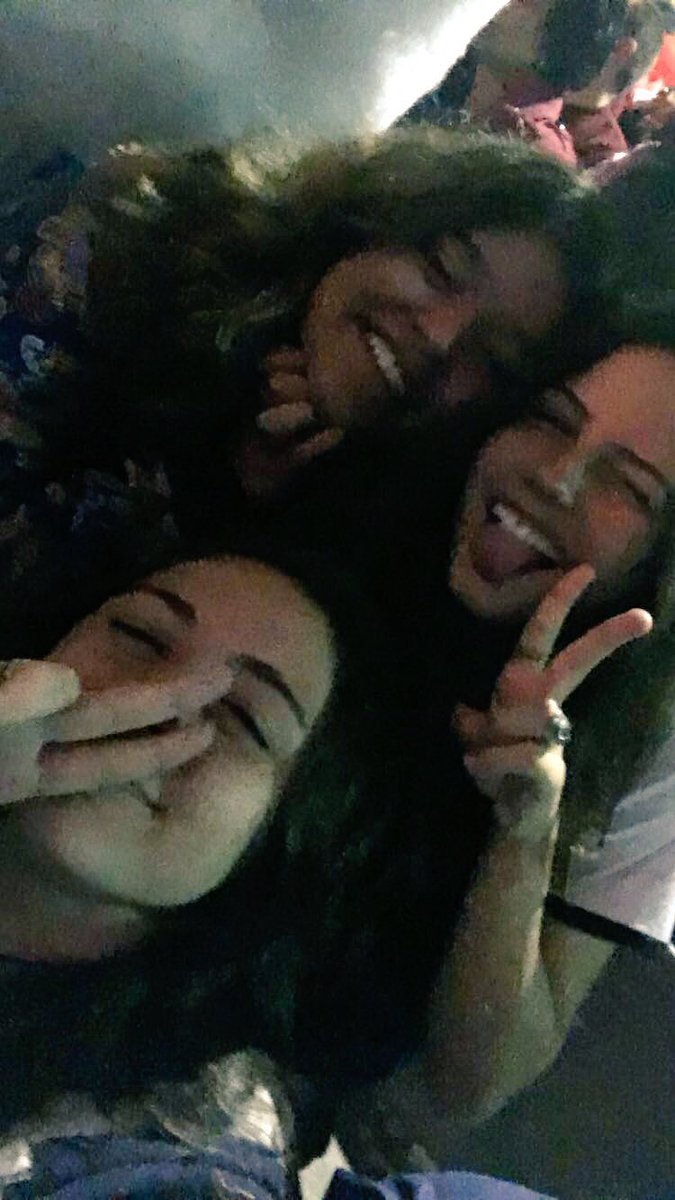 dudalaranja__'s tweet photo. Parabéns pra menina que eu nunca imaginei falar e hoje eu gosto pra caceta❤️ #18ton  @_carolmenezeslo https://t.co/2FdEXjjAdB