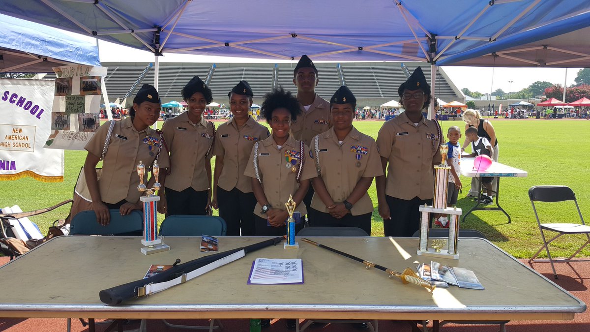 HeritageHS's tweet image. Some of our booths at #StandNNPS