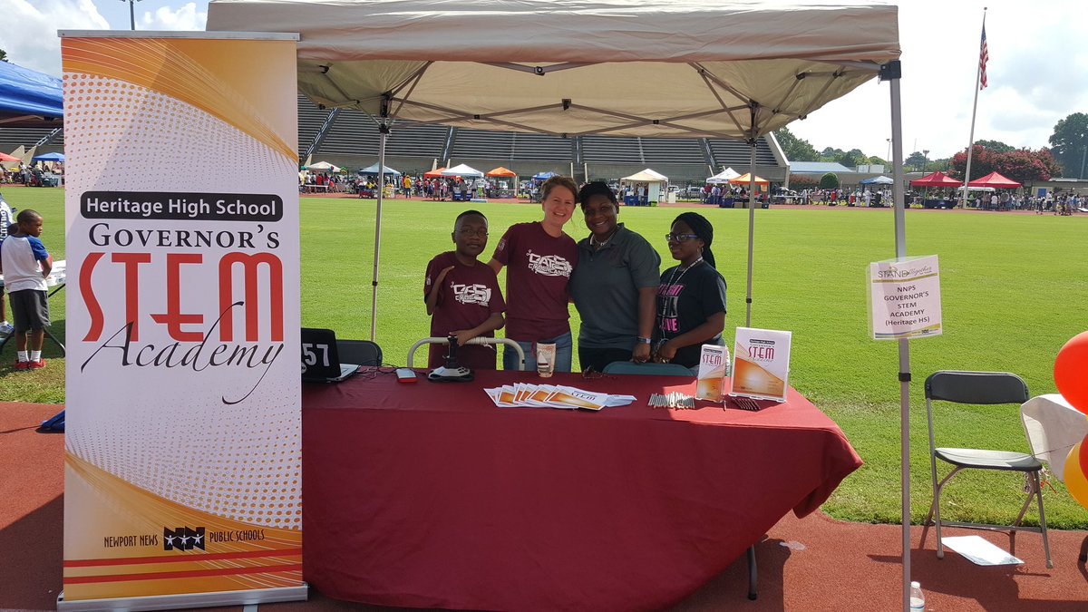 HeritageHS's tweet image. Some of our booths at #StandNNPS